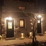 別荘 Maria's Peaceful Nest ハニア
