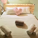 Maria's Peaceful Nest ハニア