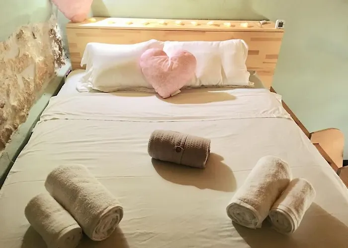 Maria's Peaceful Nest ハニア